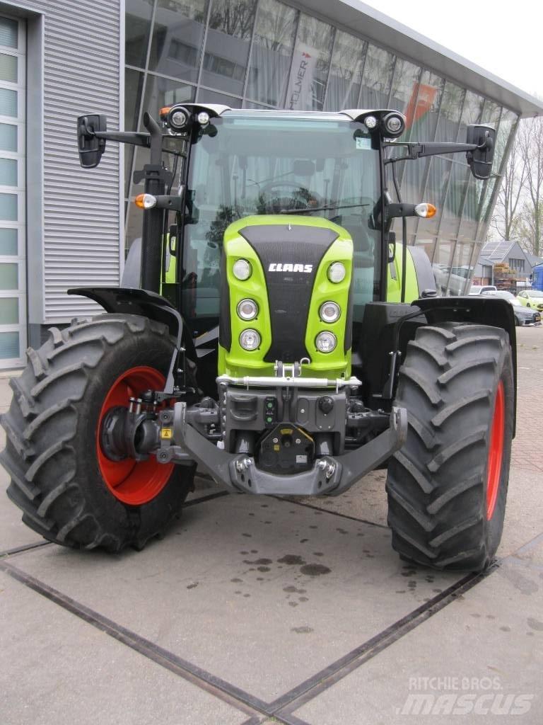 Claas Arion 470 Tractoren