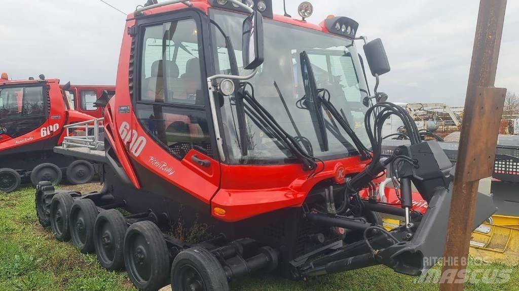  PistenBully  600 Sneeuwruimers en -schuivers