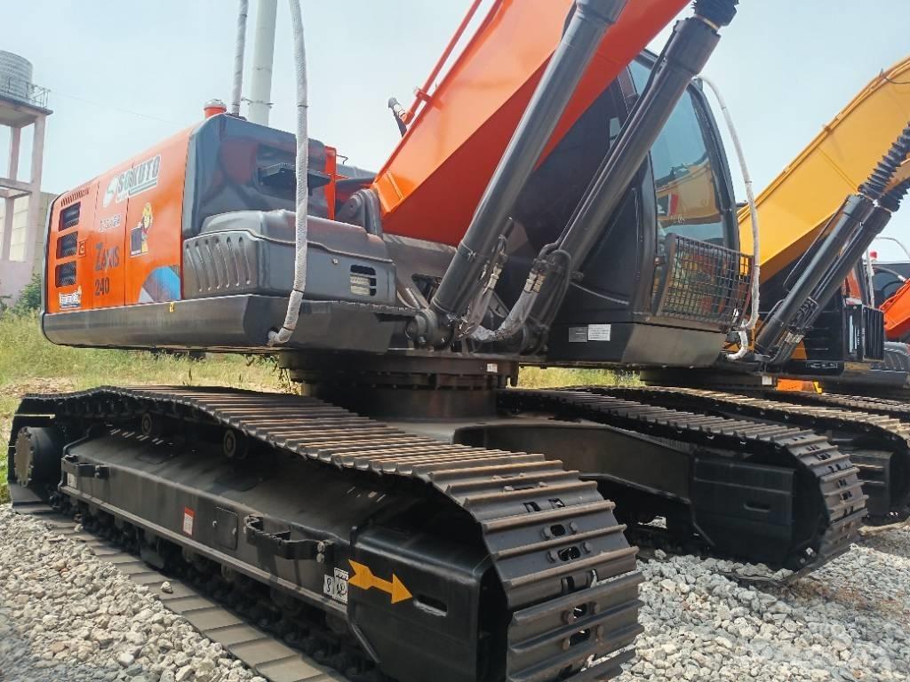 Hitachi ZX 240 Rupsgraafmachines