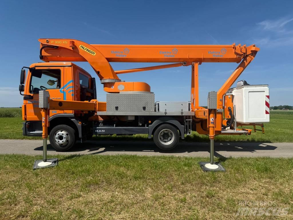 Palfinger P 300 KS Auto hoogwerkers
