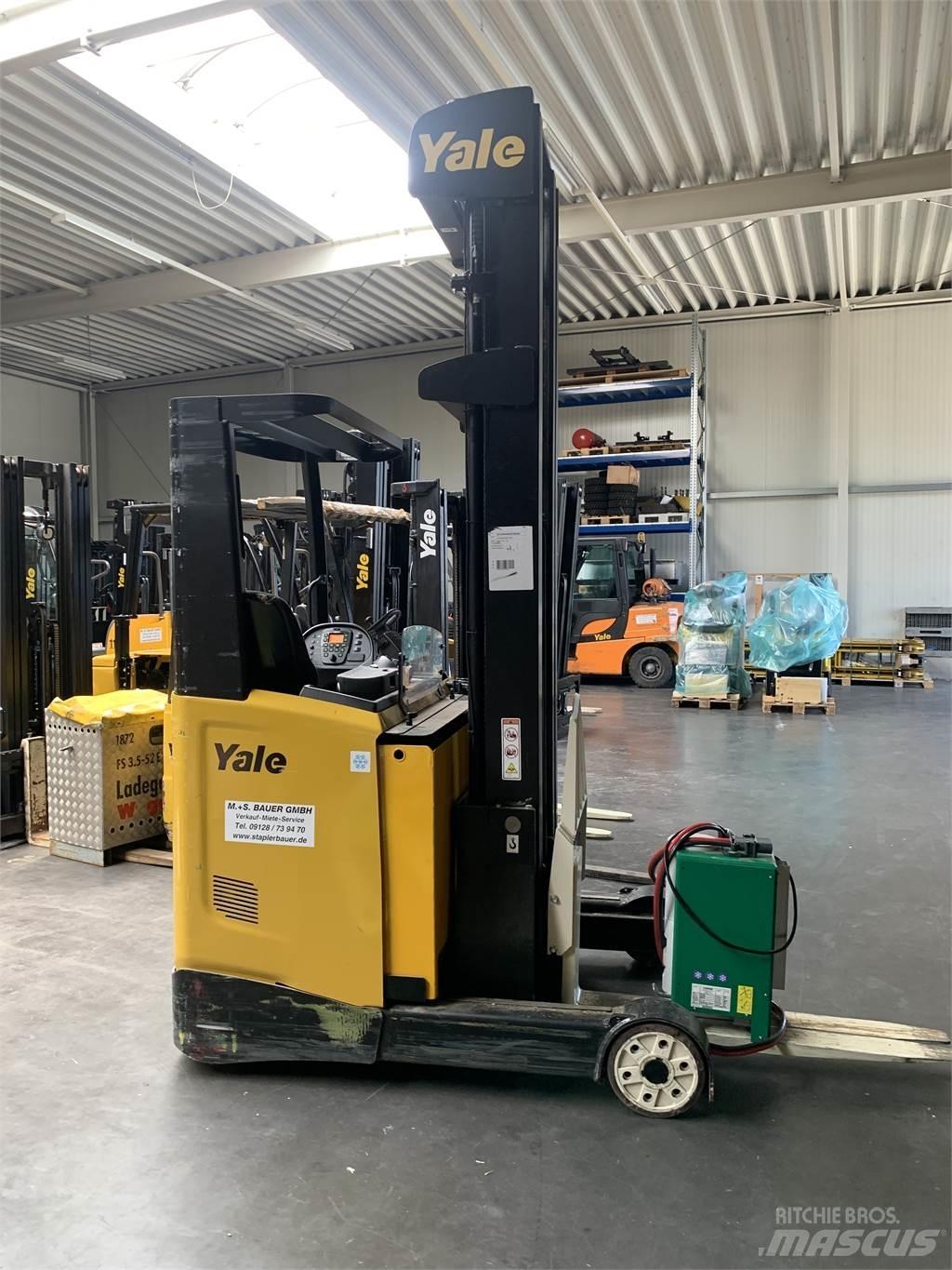 Yale MR14 Reachtruck voor hoog niveau