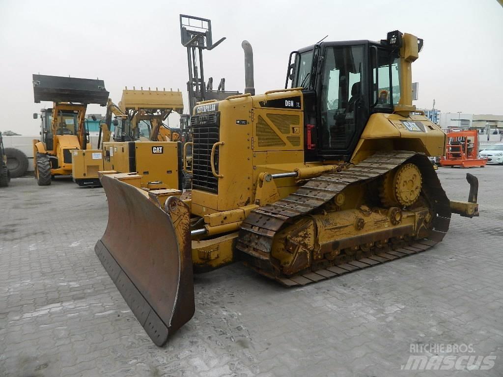 CAT D 6 N XL Rupsdozers