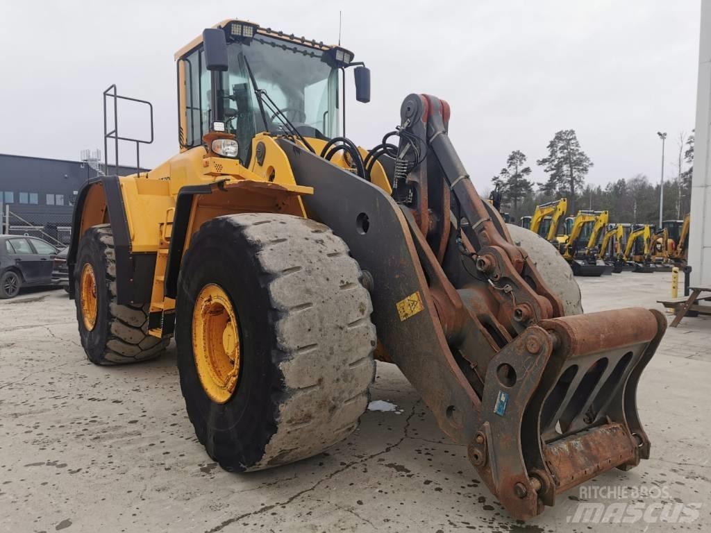 Volvo L220F Wielladers