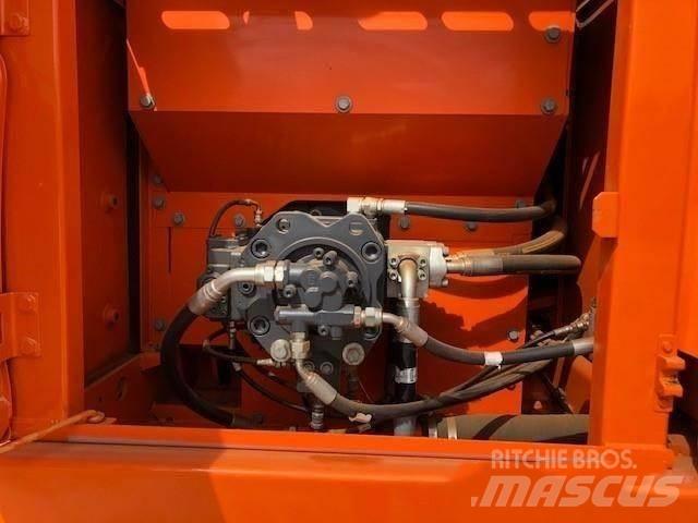 Doosan DX 225 Rupsgraafmachines