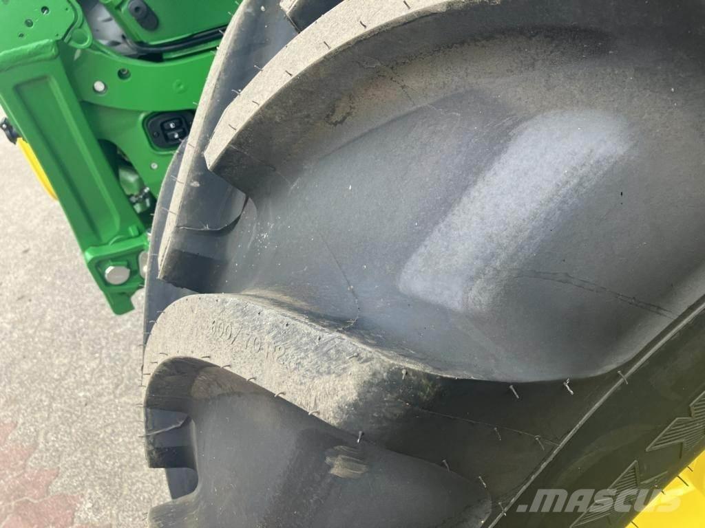 John Deere 6R215 Tractoren