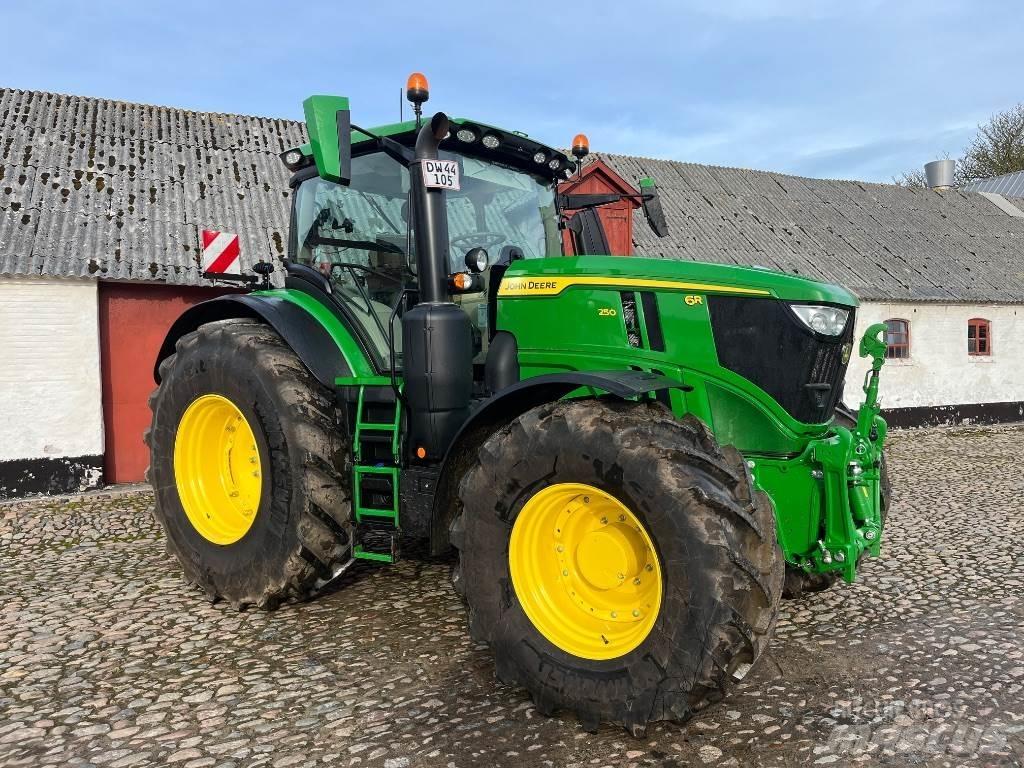 John Deere 6R 250 Tractoren