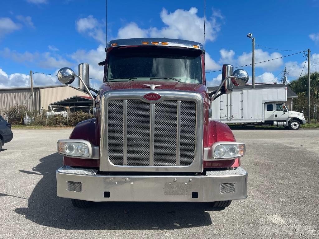 Peterbilt 567 Trekkers