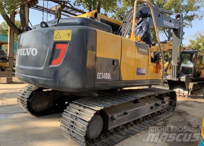 Volvo 140D Rupsgraafmachines
