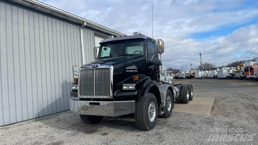 Western Star 4800TS Chassis met cabine