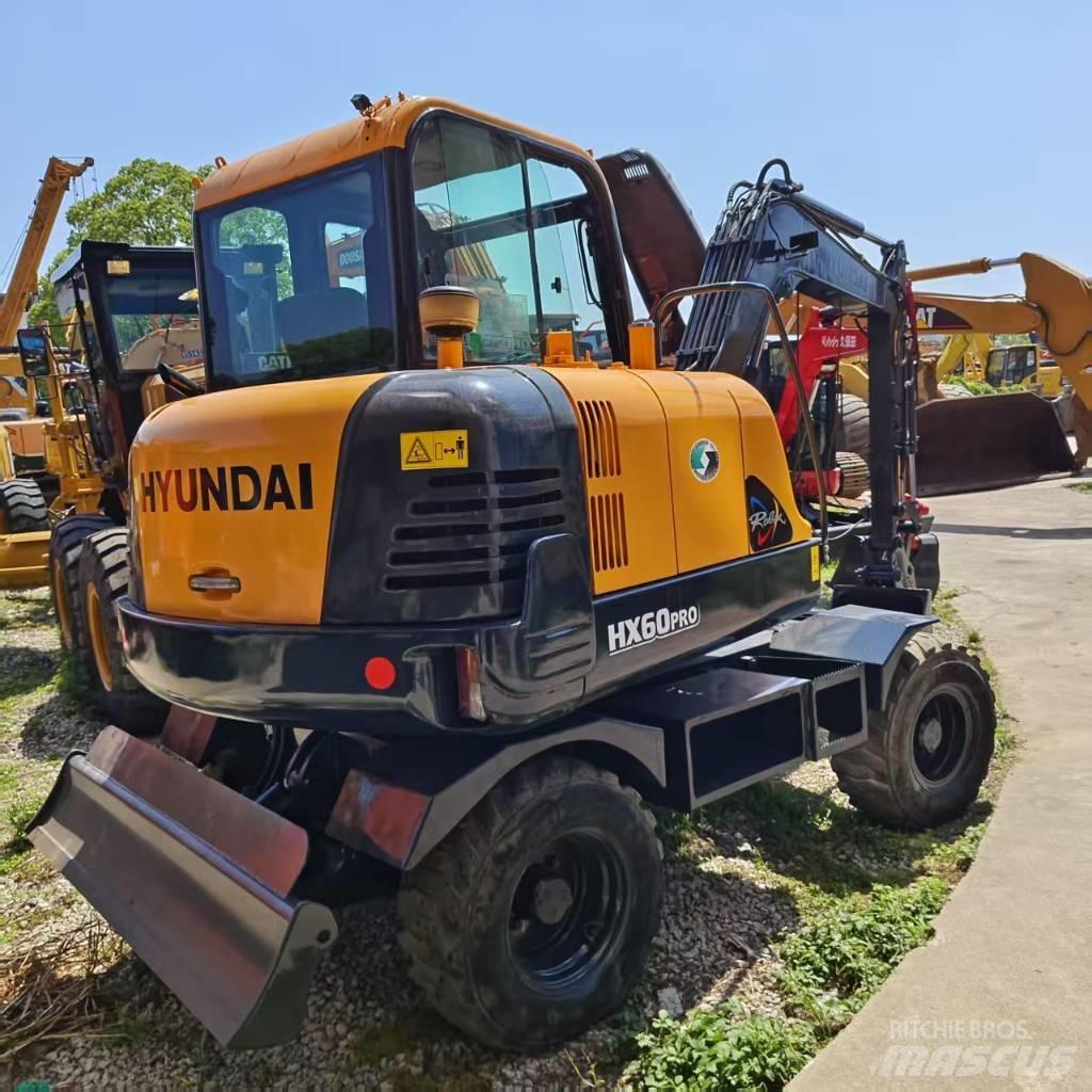 Hyundai HX 60w Wielgraafmachines