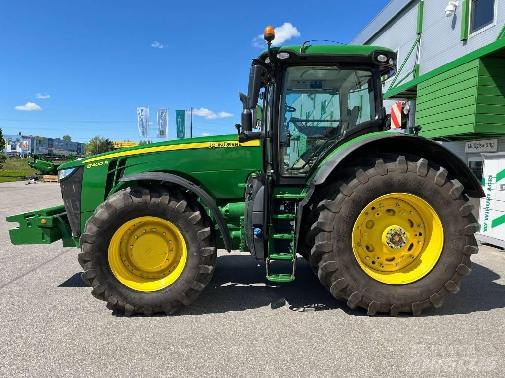 John Deere 8400R Tractoren