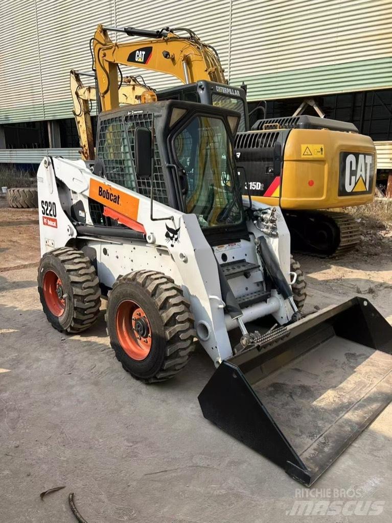 Bobcat S 220 Schrankladers