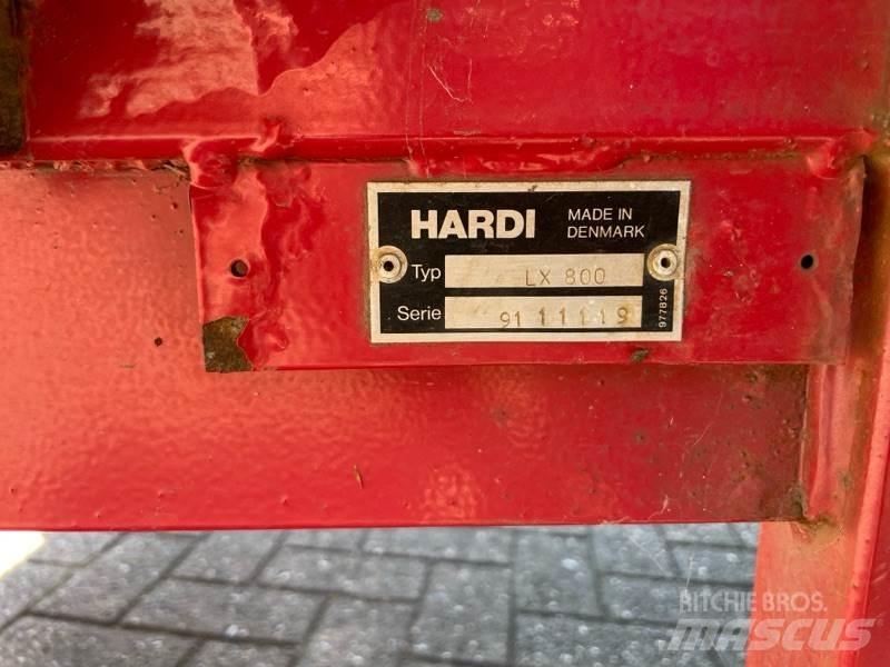 Hardi LX 800 Getrokken spuitmachines