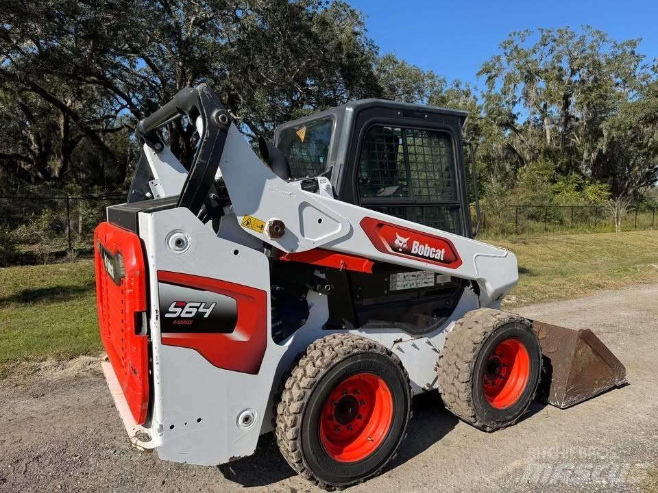 Bobcat S 64 Schrankladers