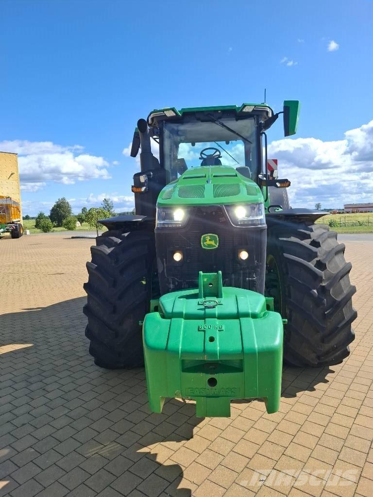 John Deere 8R410 Tractoren