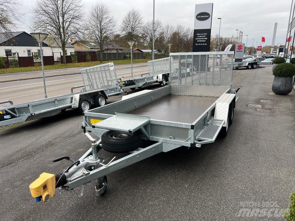 Variant 3518 m4 Oprijwagen