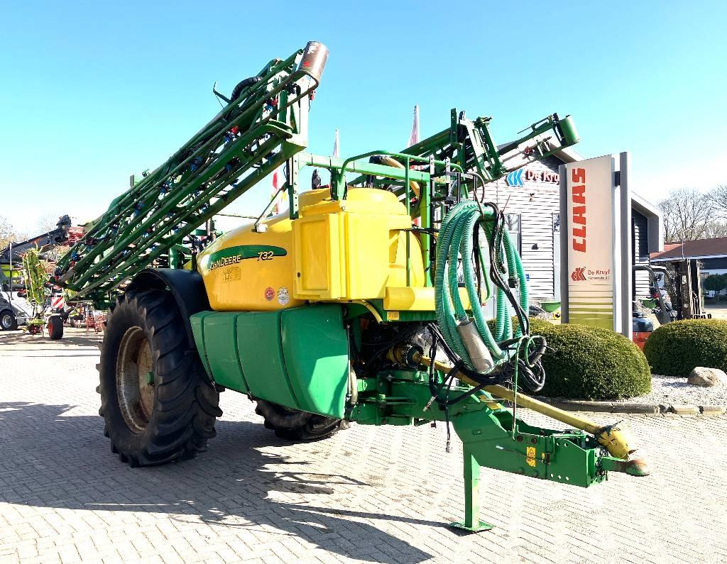 John Deere 732 Getrokken spuitmachines