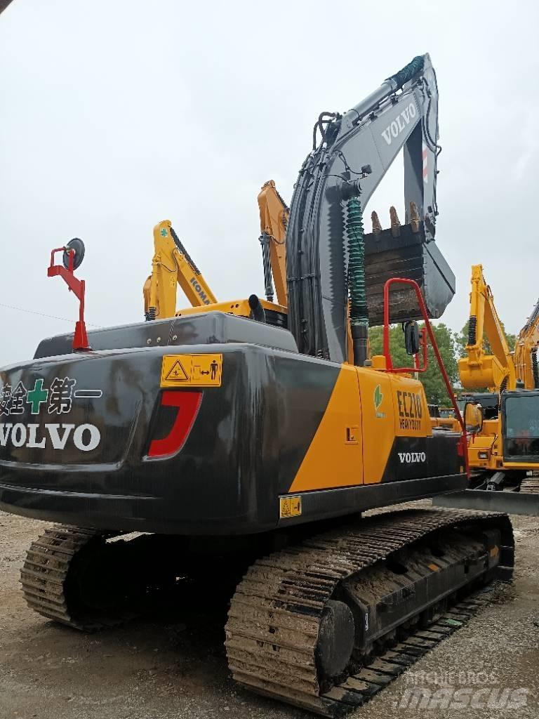 Volvo EC 210 Rupsgraafmachines