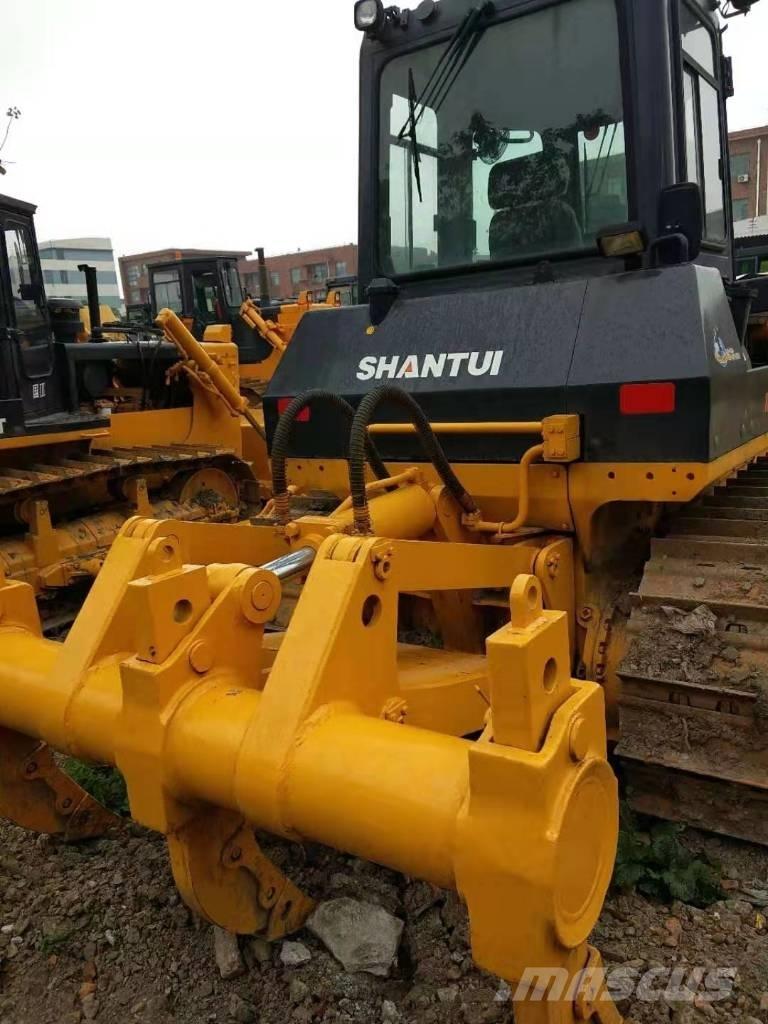 Shantui SD16 Rupsdozers