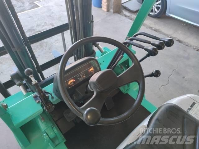 Mitsubishi FD 25 Diesel heftrucks