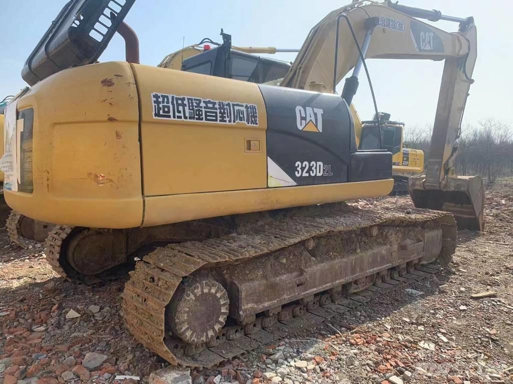 CAT 323D2 Rupsgraafmachines