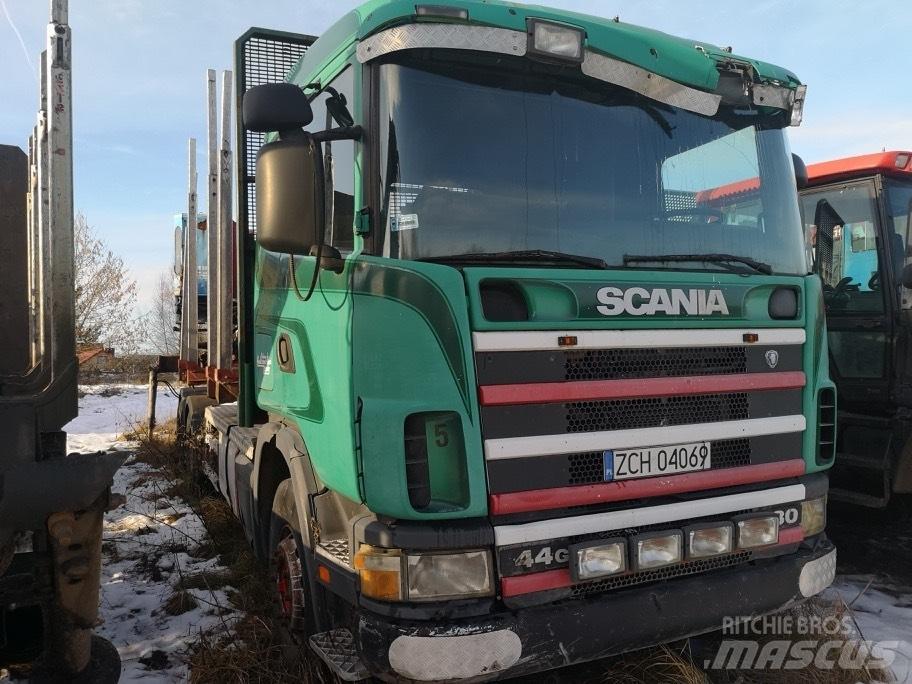 Scania 144 G Vlakke laadvloer met kraan