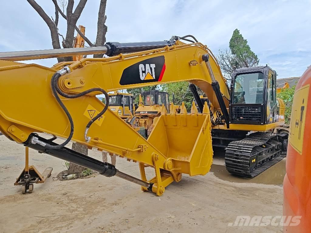 CAT 330D 2L Rupsgraafmachines