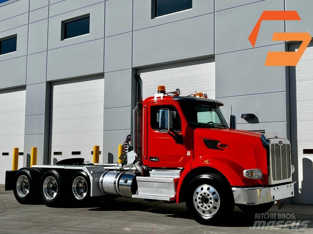 Peterbilt 567 Trekkers