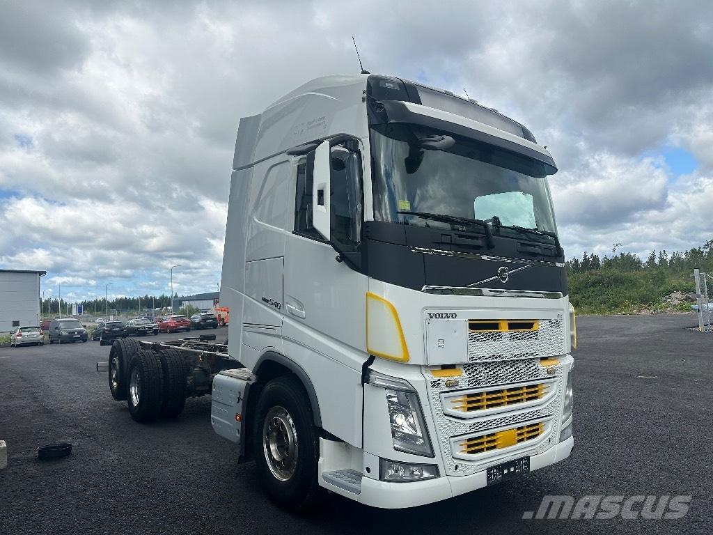 Volvo FH13 540 6x2*4 Chassis met cabine