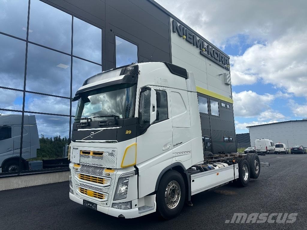 Volvo FH13 540 6x2*4 Chassis met cabine