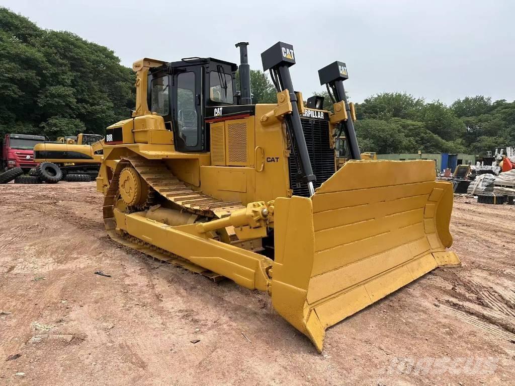 CAT D8R Rupsdozers