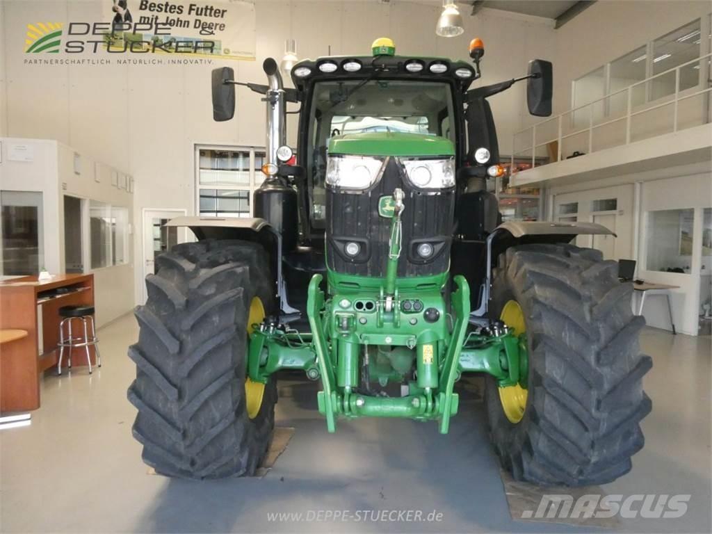 John Deere 6250R Tractoren