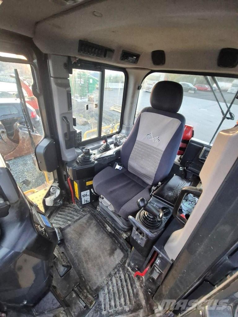 Komatsu D65 pxi Rupsdozers