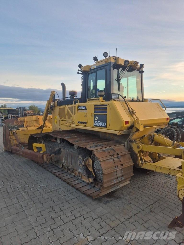 Komatsu D65 pxi Rupsdozers