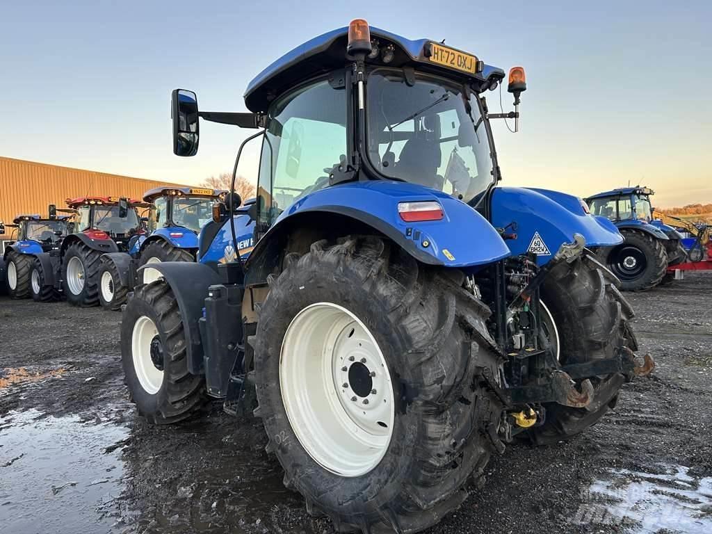 New Holland T7.225 Tractoren