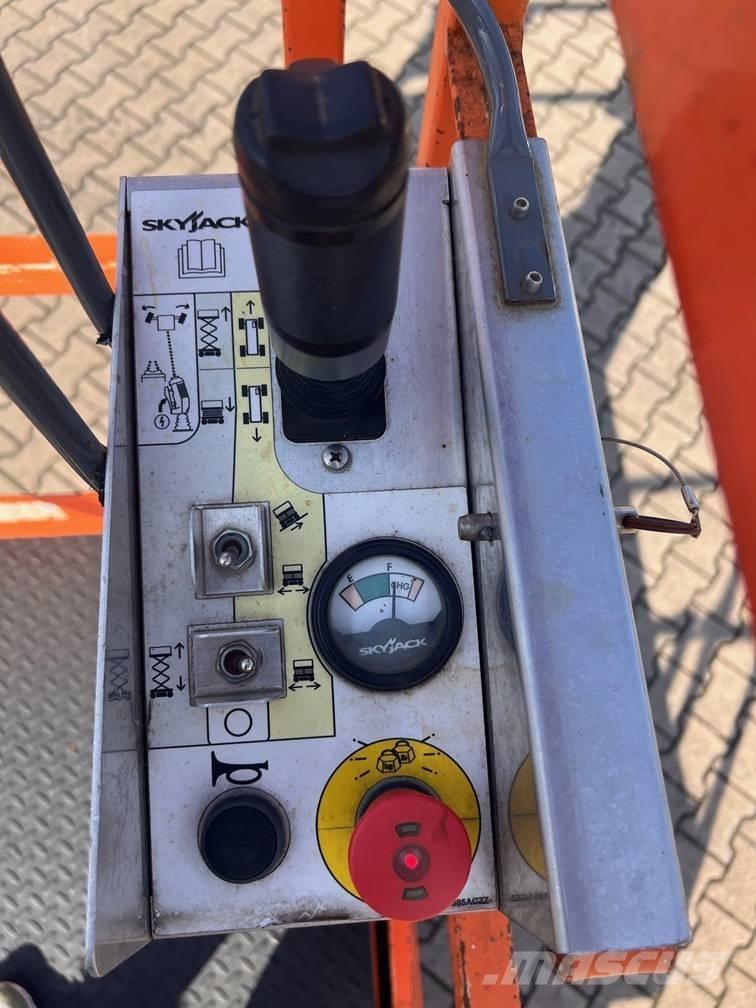 SkyJack SJ III 4626 Schaarhoogwerkers