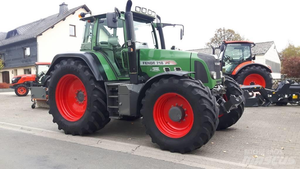 Fendt 718 Vario TMS Tractoren