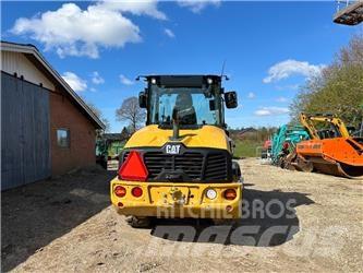 CAT 906 Wielladers