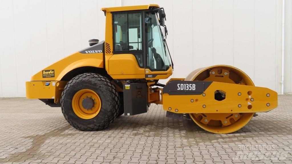 Volvo SD 135 B Trilrolwalsen
