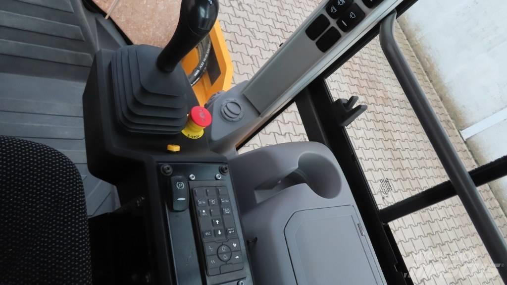 Volvo SD 135 B Trilrolwalsen
