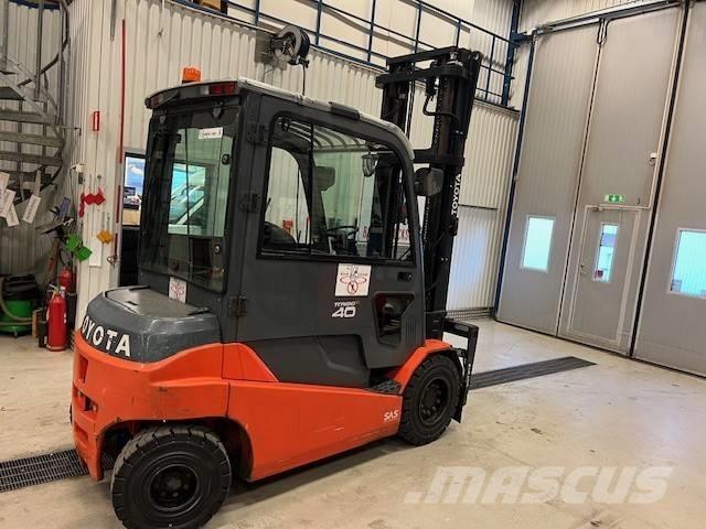 Toyota 8 FBMT 40 Elektrische heftrucks