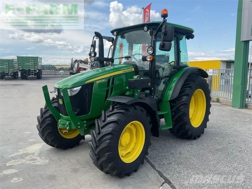 John Deere 5100M Tractoren