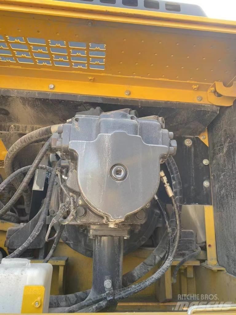 Komatsu 450LC-8 Rupsgraafmachines