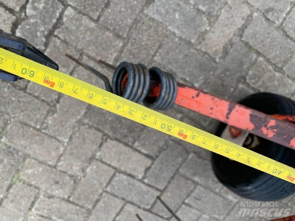 Kuhn 8 Poten Schudders