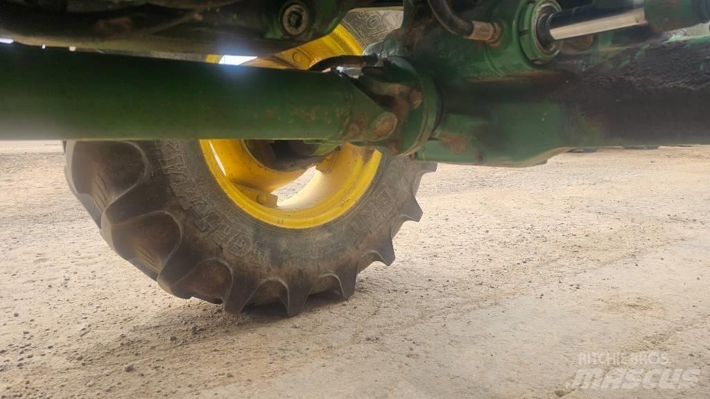 John Deere 6210 Tractoren