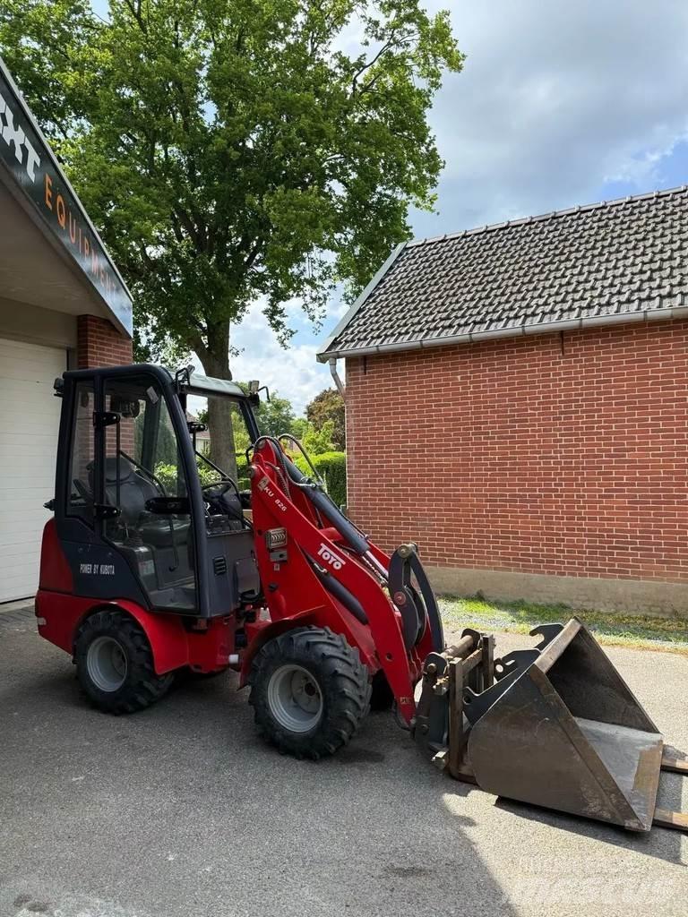 Kubota Toyo 826 Minigraafmachines < 7t