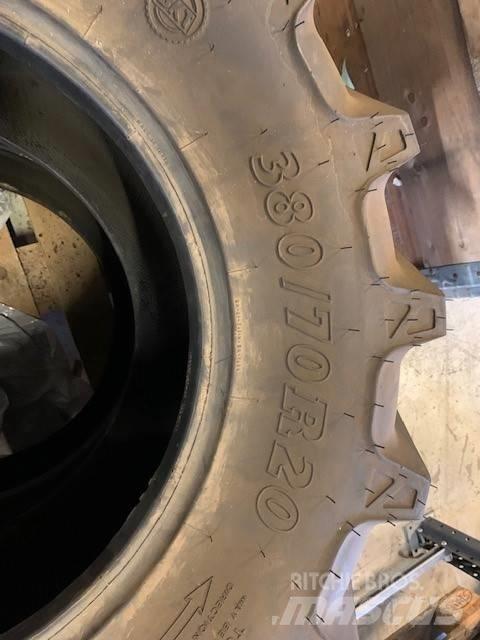 Agrimax RT765 Banden, wielen en velgen