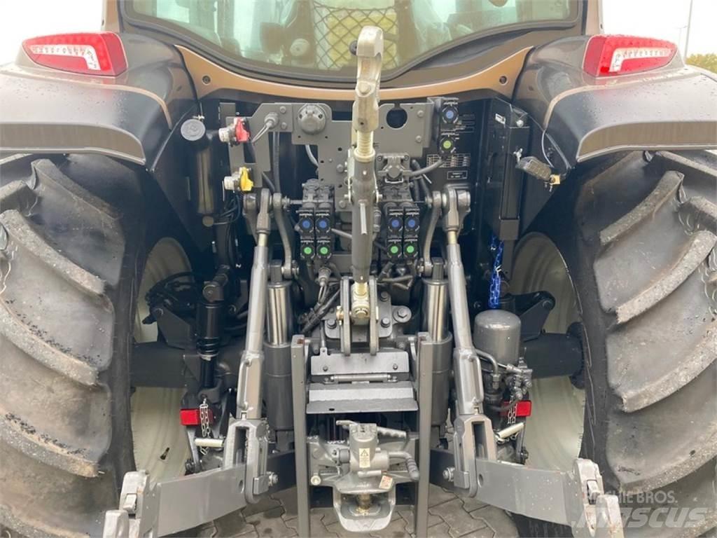 Valtra G115V Tractoren