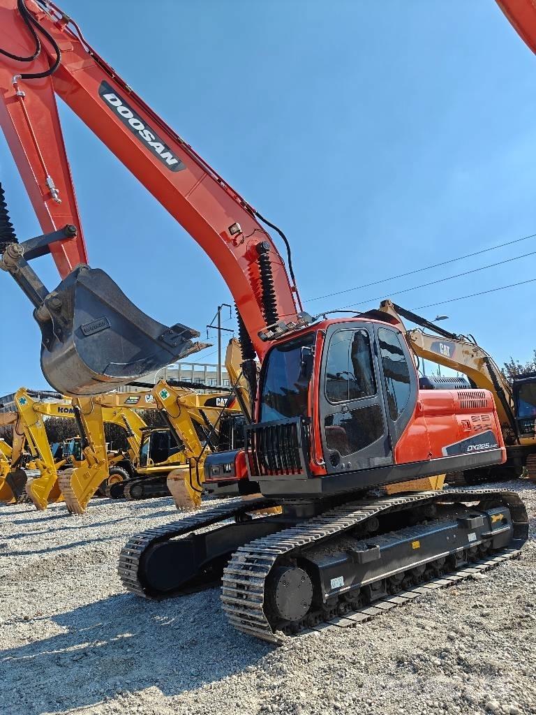 Doosan 225 LCA Rupsgraafmachines