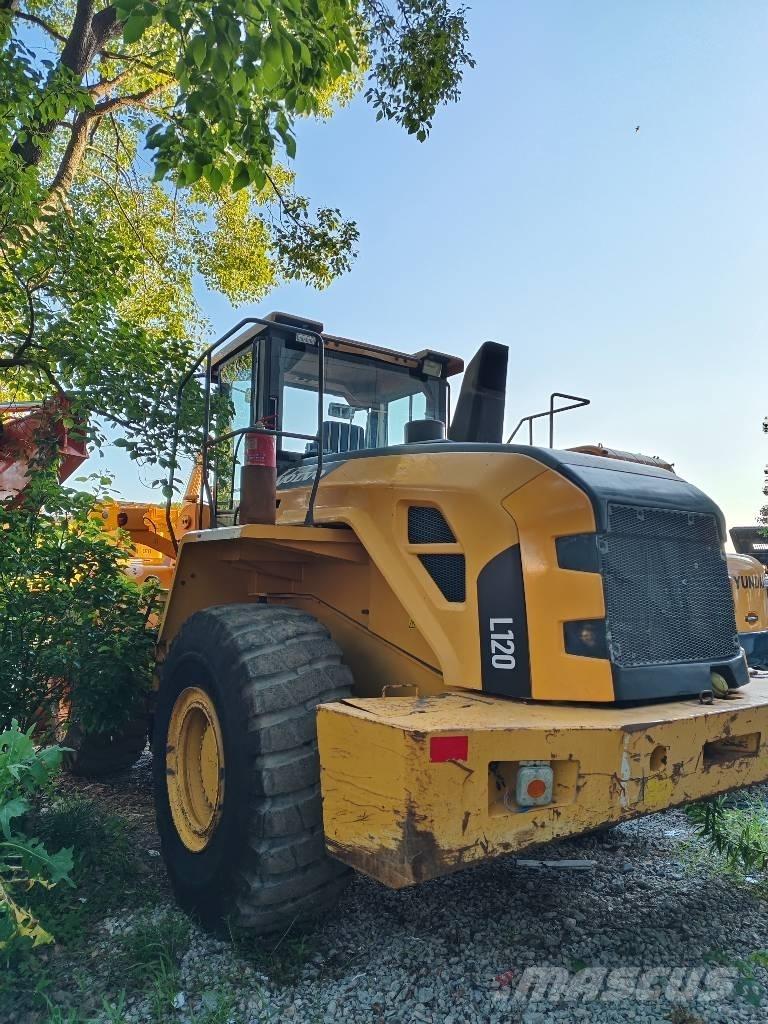 Volvo L 120 Wielladers